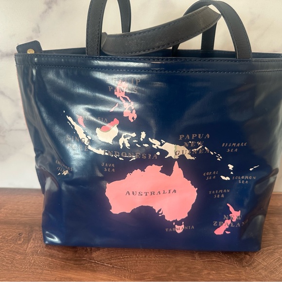 Stylish Map Print Tote Bag - Black and Pink - Picture 2 of 2